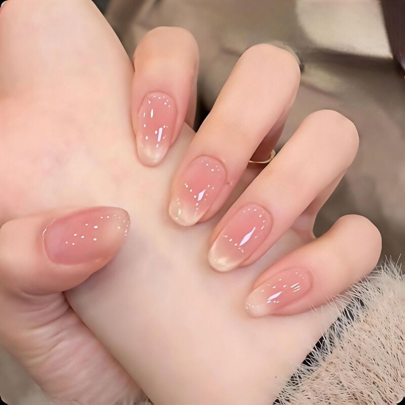 Milk Apricot Color Nail Art That Naturally Brightens the Complexion, a Must-Have for a Hydrated and Brightened Look, Oval-Shaped Cat-Eye Gradient Press-On Nails, Short Style with Rounded Corners Milk Apricot Color Nail Art That Naturally Brightens the Complexion, a Must-Have for a Hydrated and Brightened Look, Oval-Shaped Cat-Eye Gradient Press-On Nails, Short Style with Rounded Corners