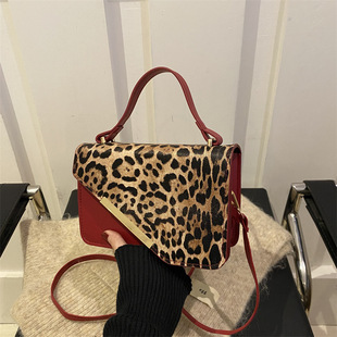 �n��Ҹ��ͨ��Ů��������2025�¿�����y�͹ŕr������ƴ��С����