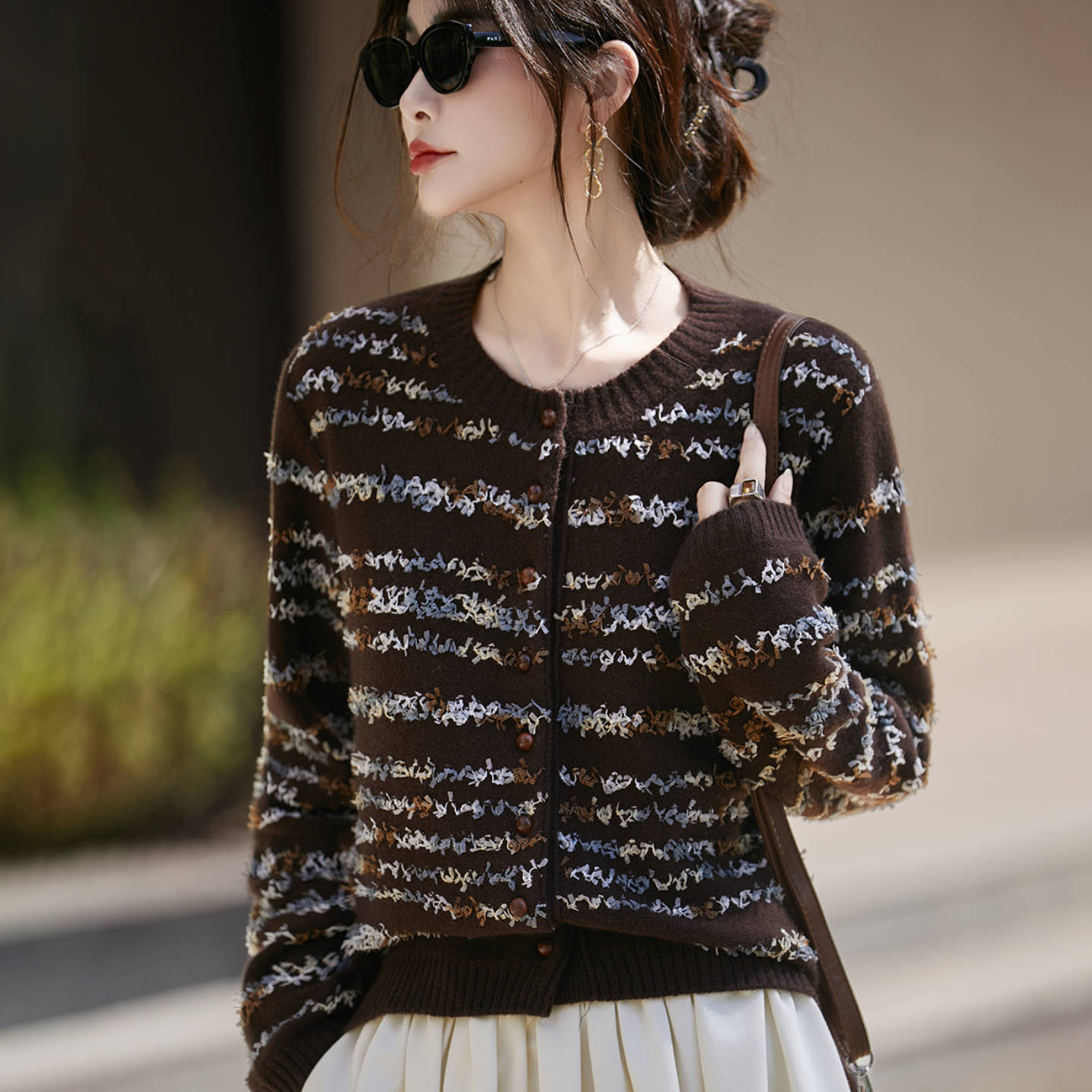 French-Style Heavy-Duty Butterfly Thread Wool Knit Cardigan for Women, 2026 New Stylish Warm Jacquard Sweater Coat for Winter