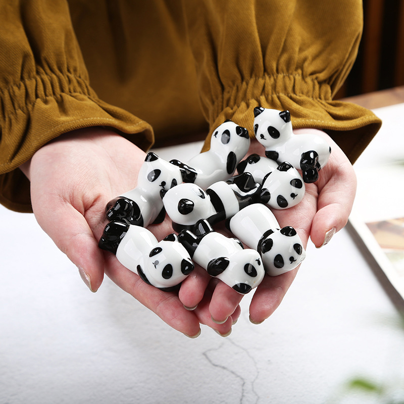 Ceramic Creative Red Panda Chopstick Holder Chopstick Holder Home Table Decoration Small Ornaments Hotel Restaurant Table Pen Holder Ceramic Creative Red Panda Chopstick Holder Chopstick Holder Home Table Decoration Small Ornaments Hotel Restaurant Table Pen Holder