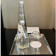 現物ミネラルウォーター飲料ガラス瓶透明小瓶分注瓶空瓶印刷ロゴ包装メーカー直販