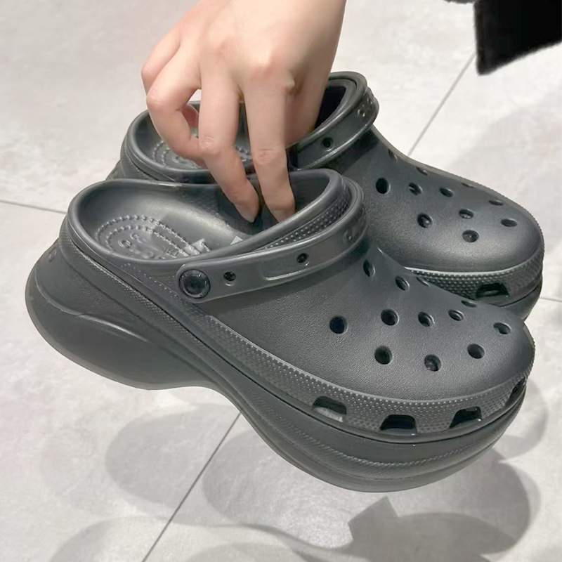Whale-themed clogs, new summer style, women's 7cm platform sandals, thick-soled outdoor beach shoes, non-slip flip-flops, with brand label Whale-themed clogs, new summer style, women's 7cm platform sandals, thick-soled outdoor beach shoes, non-slip flip-flops, with brand label