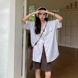 蓝条纹五分袖西装领衬衫女款夏季小清新经典休闲穿搭通勤简约衬衣