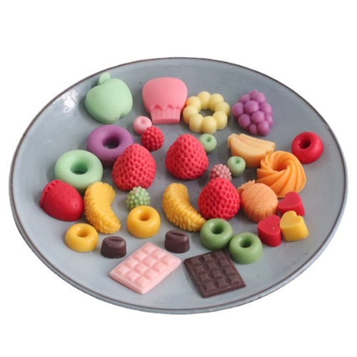 Meimuer various combinations of glazed cakes, fruits, strawberries and hearts diy aromatherapy candle decoration silicone molds