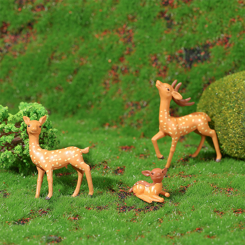 Cute Sika Deer Family Moss Micro-Scape Ornaments Succulent Potted Ornaments Jewelry Doll Ornaments