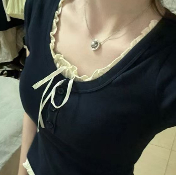 Contrast Color Fake Two-Piece Short-Sleeved T-Shirt for Women with Right Shoulder Straps, Summer Slim-Fitting Sweet and Spicy Niche Top with Ear Design