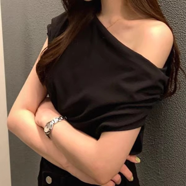 Summer New Niche Irregular Slanted Shoulder Design Loose Solid Color Pullover Short-sleeved T-shirt_ecoleips.com