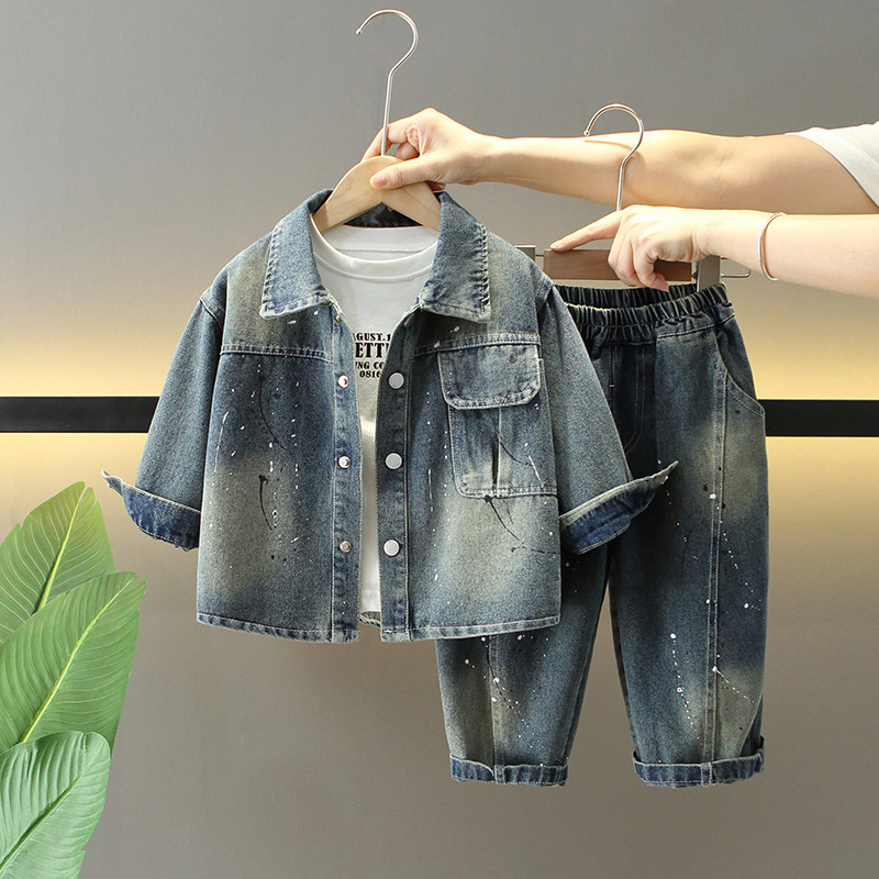 7057 traje de mezclilla para niños primavera y otoño 2025 nueva ropa de bebé de tres piezas de la calle frita y guapa para niños coreanos