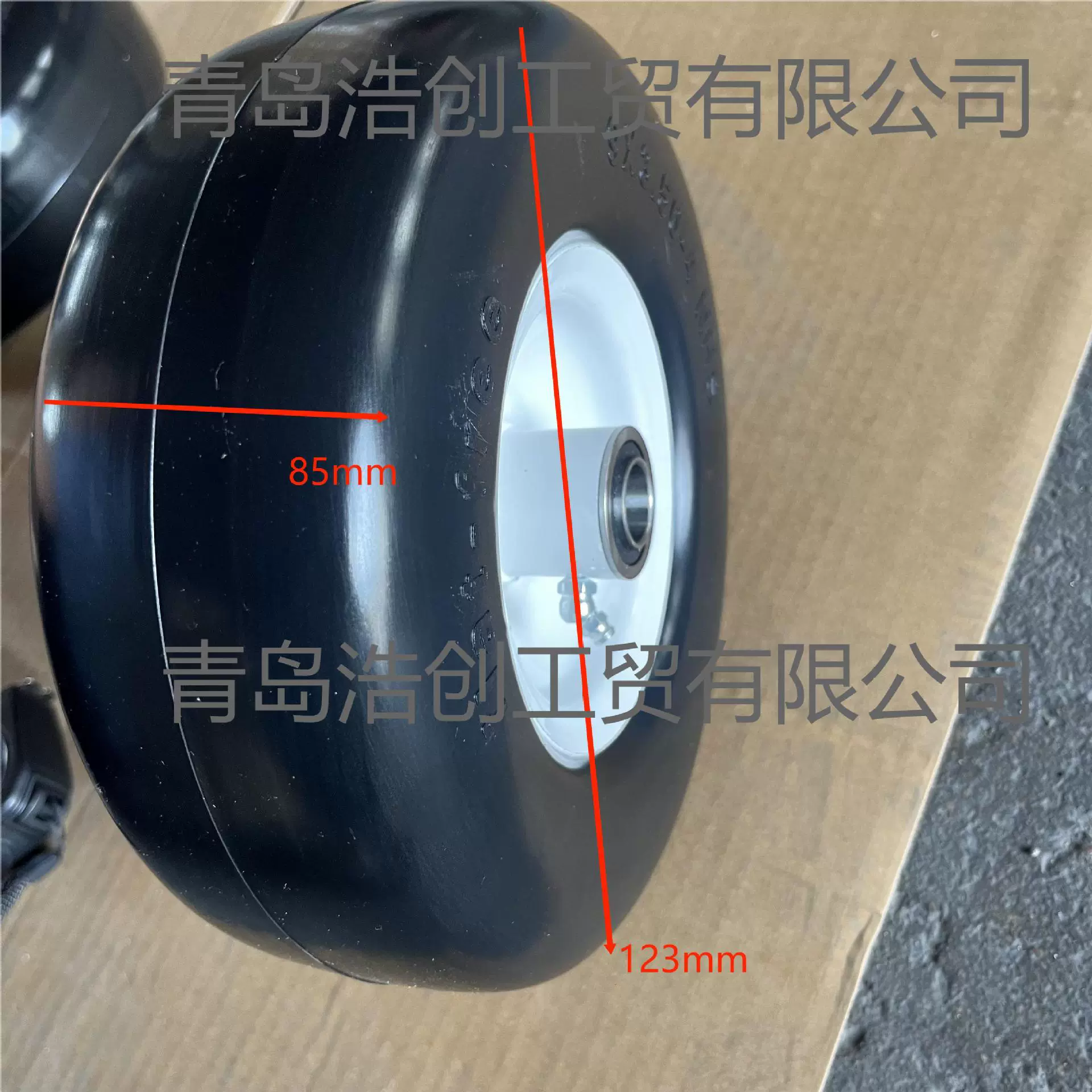 9*350-4 колесо для газонокосилки, инструментальной тележки, микрообрабатывающей машины, с непневматической шиной