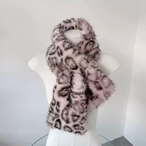 Winter Subculture Furry Scarf New Leopard Print High-End Plush Scarf Warm and Versatile Fashion Scarf
