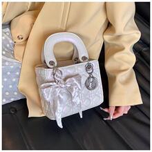 �W�t���N���С��Ů2026�¿��n��߼�������������r�аٴ�б���