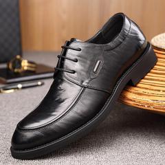 New Men's Leather Shoes Business Formal Casual Spring Summer Breathable English Korean Version Pointed Head Wedding Shoes