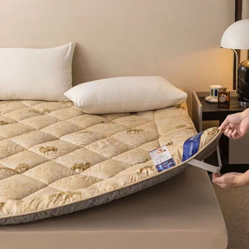 Big Sale Winter Thickeneded Warm Mattress Bottom Cushion 1.5 Double 1.8 Student Dormitory Tatami Mattress Quilt
