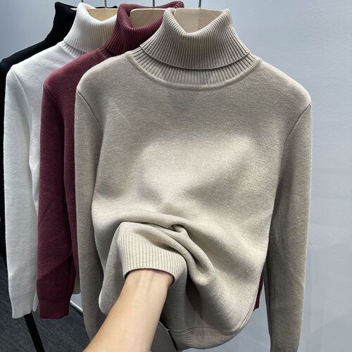 A stylish turtleneck cashmere sweater with added warmth and thickness, designed for women for autumn and winter. New layering knitwear for women, warm and comfortable base shirt.