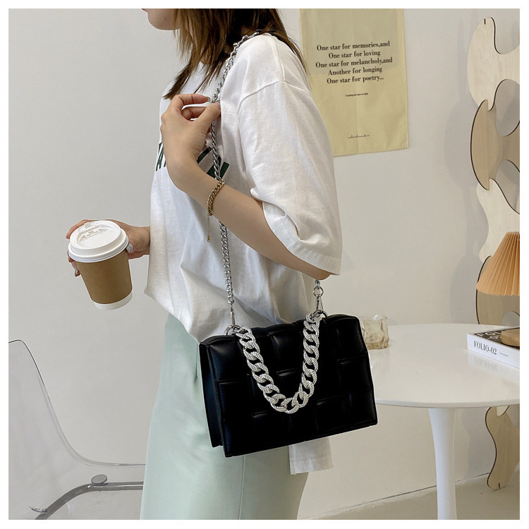 Hand-woven Small Square Bag 2021 New Fashion Hit Color Portable Female Bag display picture 3