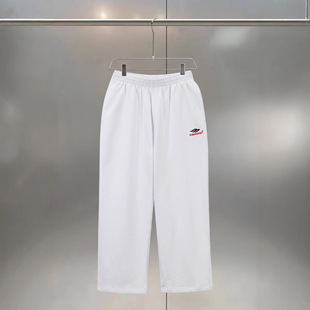 �羳���Q���lB�Ұ���Ӣ����ĸ�̽��ֳ߽����������e�Lѝ��Ůͬ��