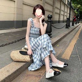 春秋新款通勤方领高腰显瘦长款打揽连衣裙夏季无袖格纹吊带裙