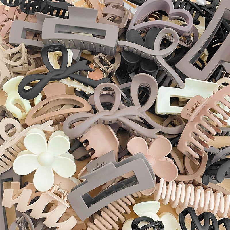 Otoño y invierno clip para el cabello de la cabeza de las mujeres más agarrar clip2025 nuevo estilo de alto nivel de gran tamaño clip de tiburón clip para el cabello