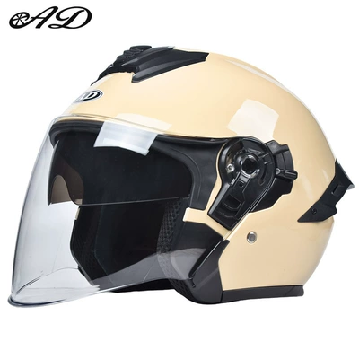 Helmet with Large Rear Wing, Motosiklet kaskı (dəbilqə)