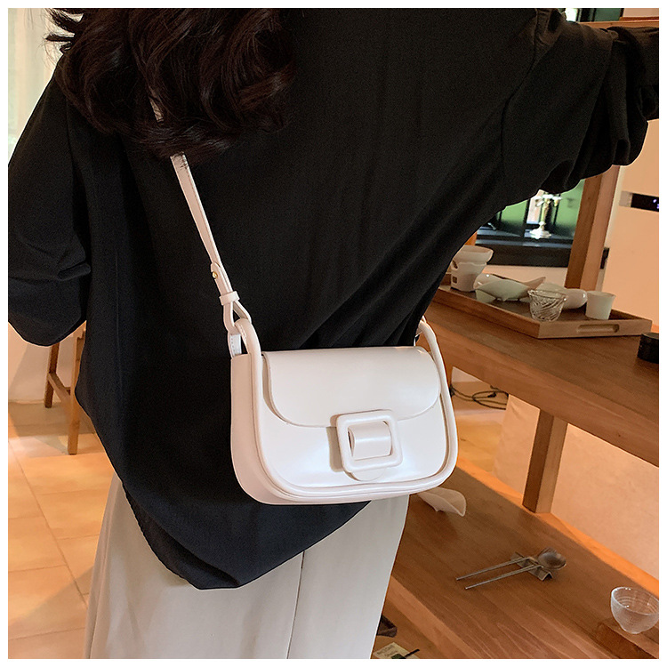 Tämän vuoden suosittu naisten laukku, uusi 2023 huippuluokan yksivärinen tekstuurinen niche-olkalaukku, all-match-lähettilaukku, pieni neliönmuotoinen laukku_voghion.com