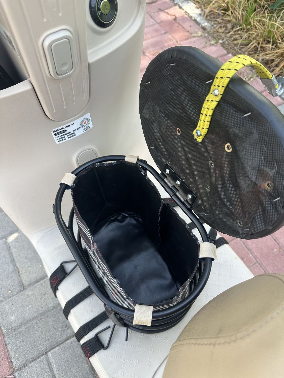 Electric Vehicle Child Seat, Child Storage Seat, Baby Seat, Armrest Folding Seat, Storage Basket, Children's Y90