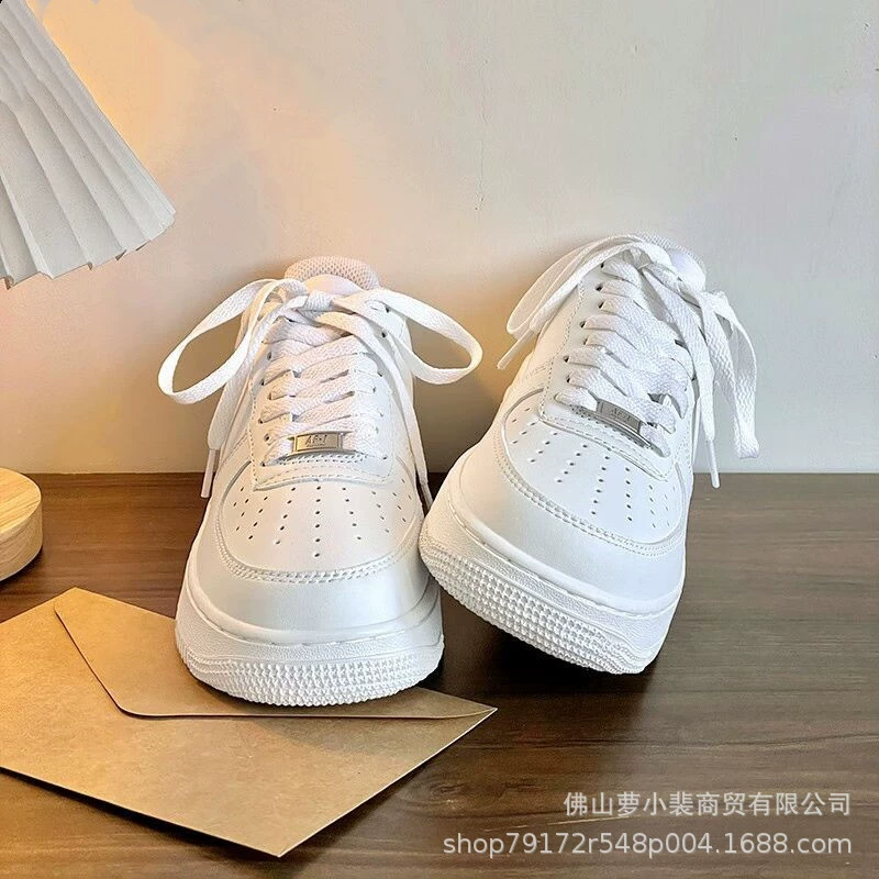 Обувь для спорта мужская Putian Chunyuan High Version Air Force No. 1 AJ1 Low Lightning Dun Dunk Black and White Panda