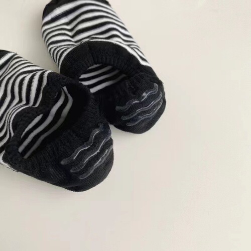 Women's Summer Thin Striped Ship Socks with Ins Trend Pure Cotton Non-Slip Invisible Short Socks, Versatile for Summer