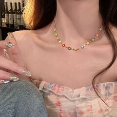 夏のドーパミンカラフルなデイジーネックレス女性のライト高級ニッチ甘い気質ガール鎖骨チェーンネックレス卸売