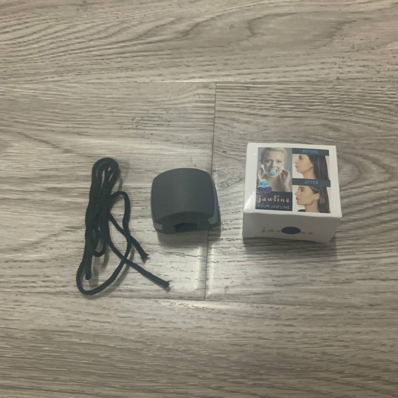 顔の顔は筋肉を噛んで運動します。|undefined
