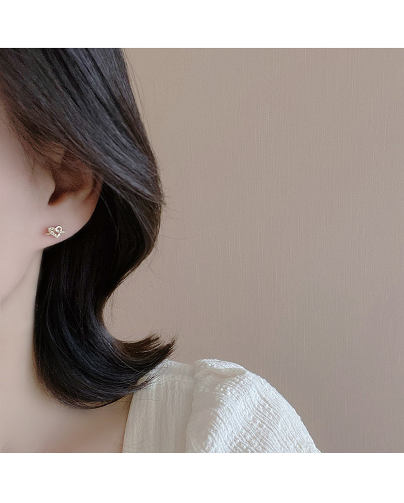 Simple Style Heart Shape Copper Inlay Zircon Ear Studs 1 Pair