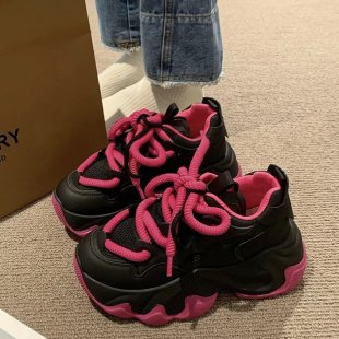 Aumentar la altura de los zapatos de papá de otoño de 2025 nuevos zapatos deportivos ligeros transpirables de mujer zapatos de mujer cómodos de boca baja