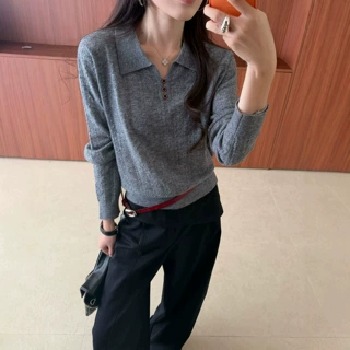 秋冬新款设计感竖纹挑孔POLO领针织衫女长袖气质显瘦百搭上衣
