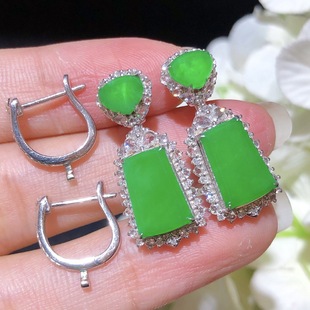 Emerald earrings 18k gold inlaid yang green nothing card earrings pendant dual-use earrings jewelry