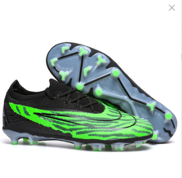 잔디 녹색 검정색 스파이크