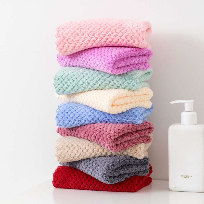 Cross-border export pineapple lace square towel hand towel absorbent hair-free Xi shop hand gift factory wholesale Cross-border export pineapple lace square towel hand towel absorbent hair-free Xi shop hand gift factory wholesale