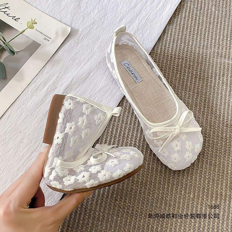 Cloth Shoes for Young Women, Traditional Beijing Cloth Shoes for Women, 2026 New Model, Summer Mesh Breathable Soft-Soled Women's Fisherman Shoes Cloth Shoes for Young Women, Traditional Beijing Cloth Shoes for Women, 2026 New Model, Summer Mesh Breathable Soft-Soled Women's Fisherman Shoes