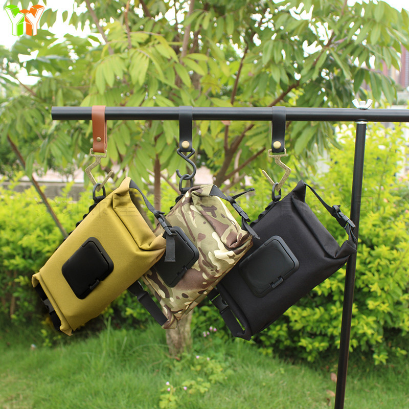 Colgante portátil multiusos hebilla caja de pañuelos en stock al aire libre camping camuflaje multicolor lienzo tejido húmedo caja de pañuelos