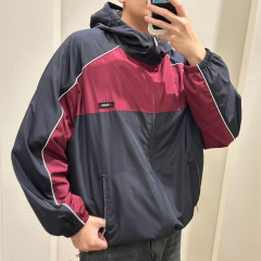 早春の新商品iuミュウ家は色のアルファベットをつなぎ合わせて刺繍します。