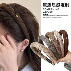 气质复古字母金标海绵压发箍蝴蝶结发卡女2025新款高级感头箍发饰