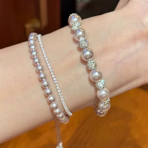 Korean-style double-layered pearl bracelet with a cool, simple, and elegant feel, versatile and sophisticated, suitable for daily commuting