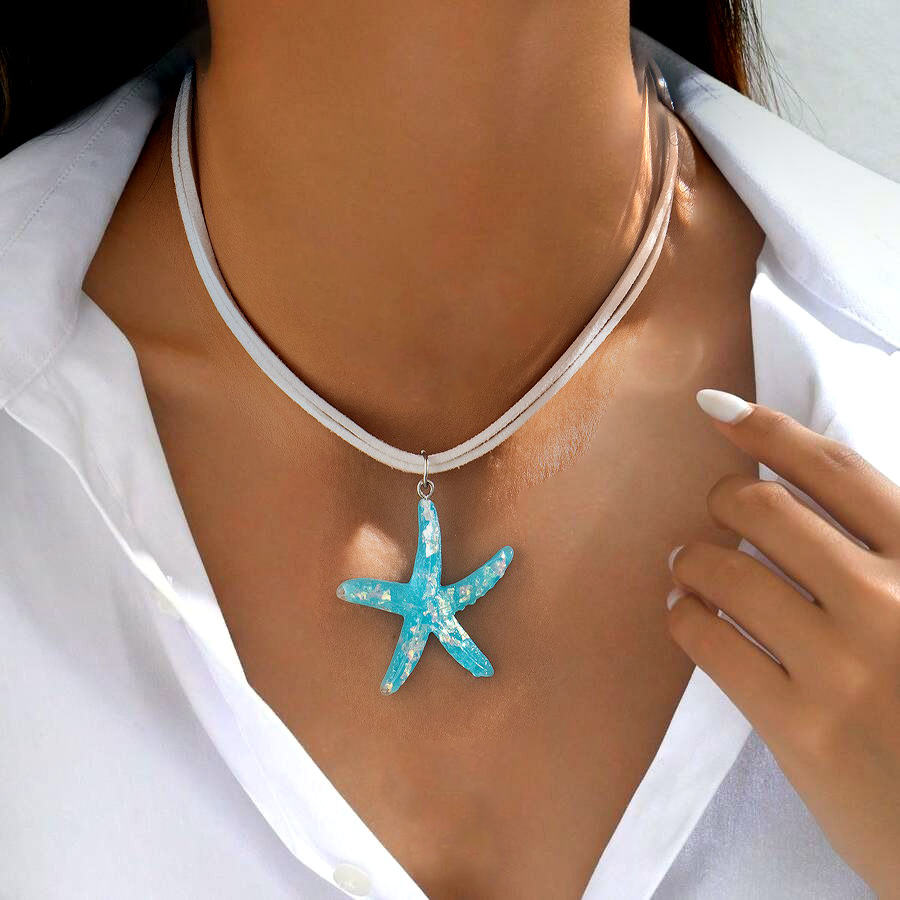 Collar en capas minimalista cadena delicada lujo discreto_voghion.com