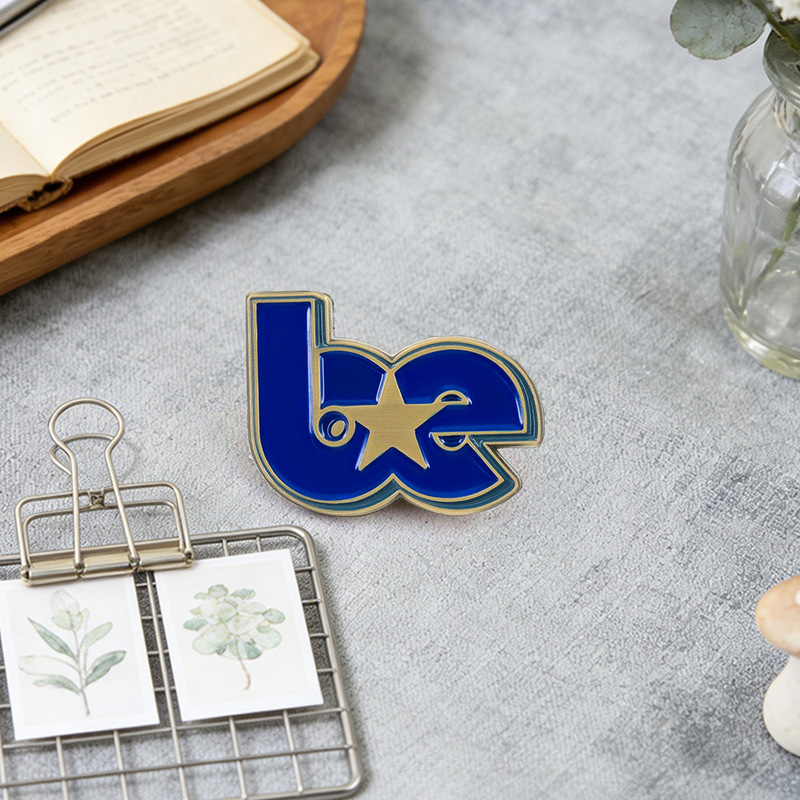 Billie Eilish Personal Identification Brooch Singer Theme Blue Letter Badge Lovers Fans Gift