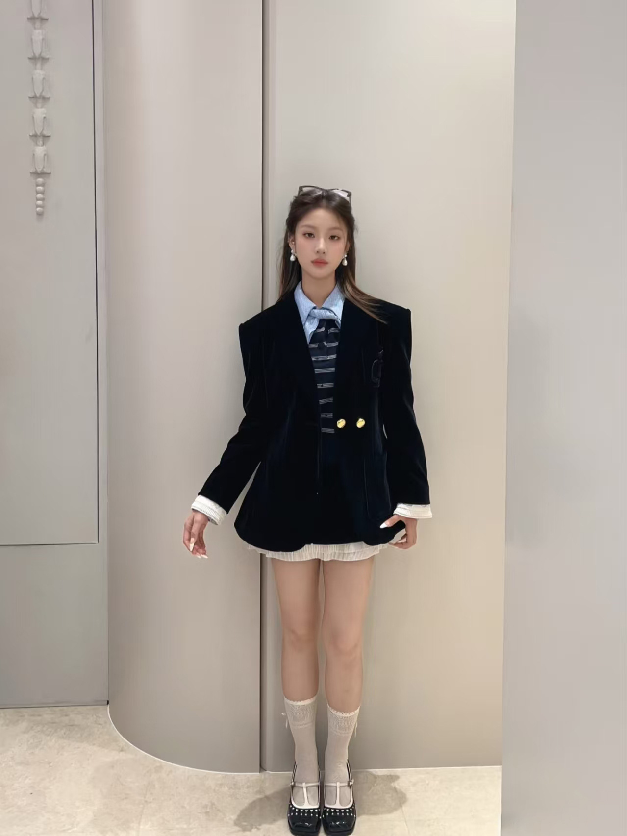 Lajia's 2026 Model In Navy Blue, Old Money Style, Silhouette-enhancing, Waist-cinching, Slimming Velvet Blazer With A_ecoleips.com