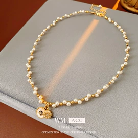 耳环;项链;手链