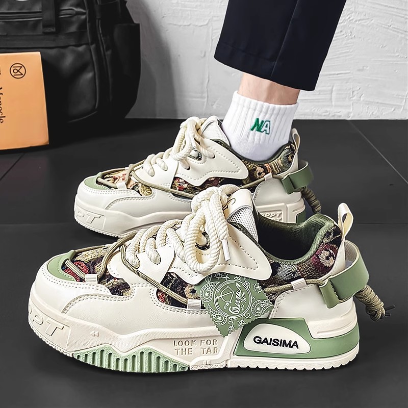 Zapatos de hombre de verano transfronterizos para jóvenes de moda coreana, deportes y ocio, zapatos antideslizantes de suela gruesa, tamaño extra grande 4748 todo fósforo