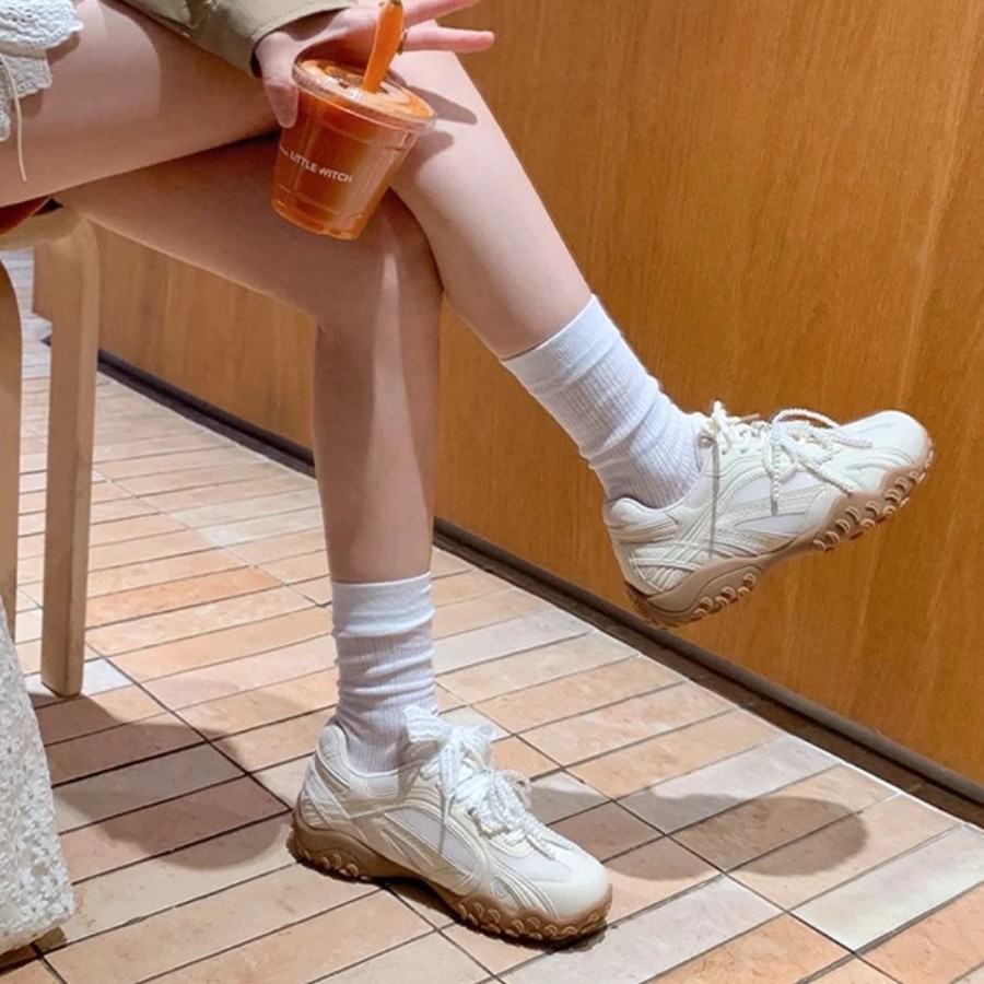 [Suiyin] 2025 nueva base de media luna original ~ encaje con perlas de alta casual Gump zapatos de entrenamiento de mujeres