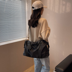 新款大容量防潑水旅行包男士韓版休閒出差旅行袋單肩運動健身包包