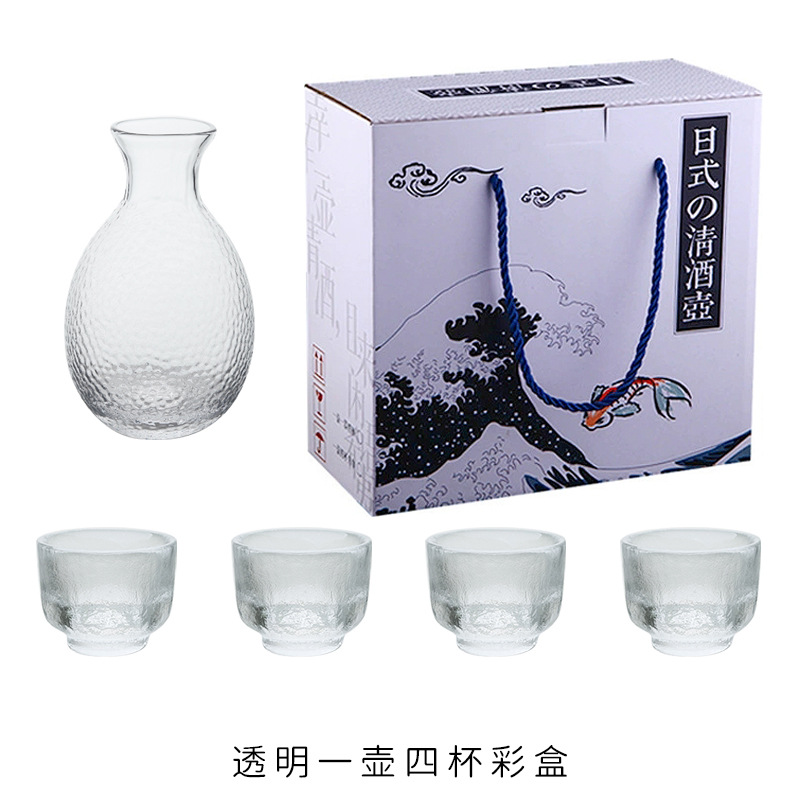 Transparent pot, four cups and color box