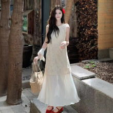 法式度假风蕾丝拼接连衣裙女夏季2025新款超仙温柔气质背心长裙子
