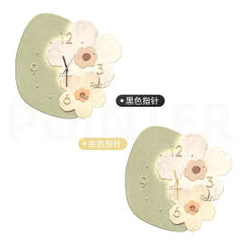 北欧风餐厅装饰画带钟表新款时钟挂墙奶油风家用客厅静音挂钟壁饰